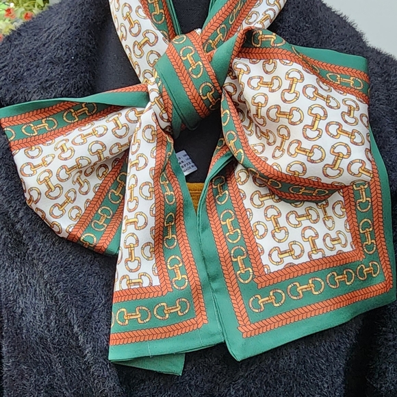 Chain Link Print Scarf 58 inches long - Picture 8 of 9